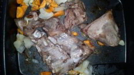 бульон из свинины