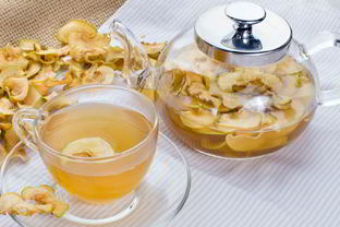 Бульон из цесарки с антоновкой