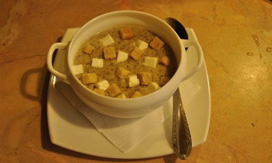 Рецепт крема-супа из шампиньонов на курином бульоне