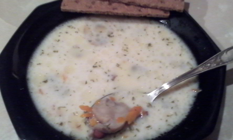 Рецепт куриного бульона с грибами и плавленным сырком