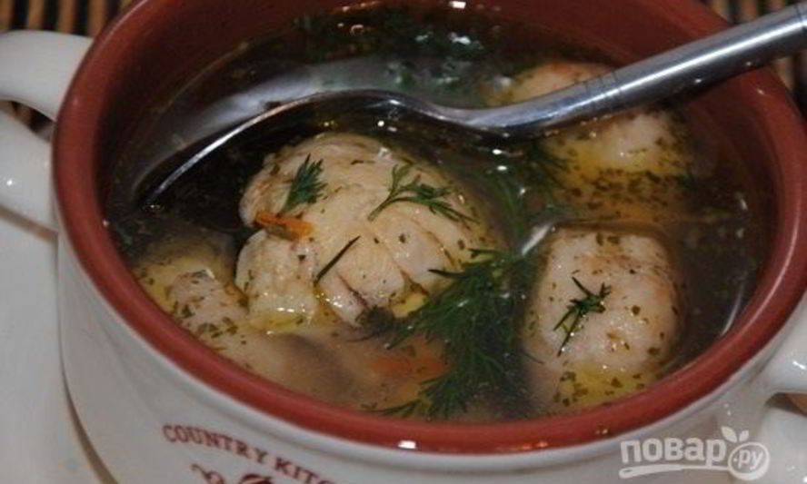 Рецепт куриного бульона с клецками из сушек