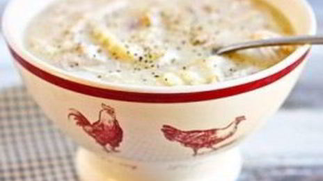 куриный бульон с клецками