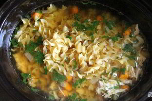 Куриный бульон с вермишелью