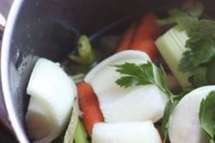 Прозрачный куриный бульон