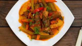 Рагу из индейки с овощами на постном курином бульоне