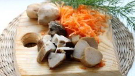 суп из белых грибов на мясном бульоне