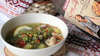 Суп из зеленого горошка на курином бульоне