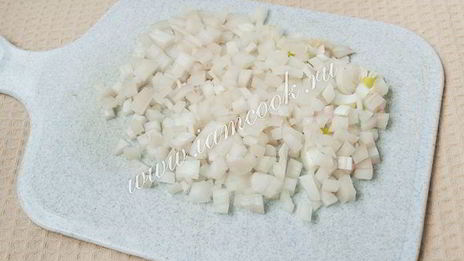 зеленый борщ со щавелем на мясном бульоне