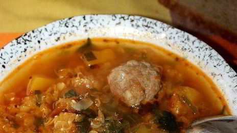 чечевичный суп с тыквой и фрикадельками