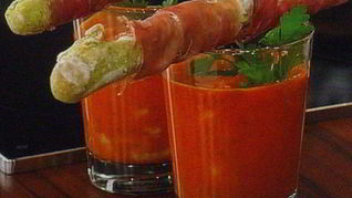 Гаспачо из паприки с домашними гриссини