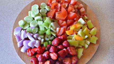 гаспачо с клубникой