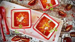 Гаспачо с печенью трески