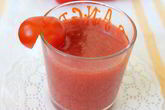 Томатно-вишневый гаспачо в стаканах