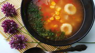 Бабкин суп с гороховыми кнедликами