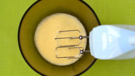 гороховый суп с чесночными рулетиками