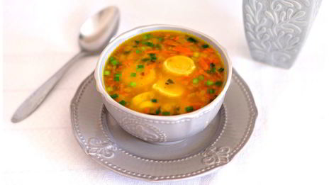 гороховый суп с чесночными рулетиками