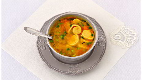 гороховый суп с чесночными рулетиками