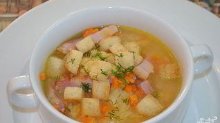 Гороховый суп с копченой грудинкой