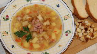 Гороховый суп с копченой курицей