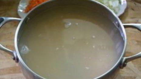 гороховый суп с копченым салом