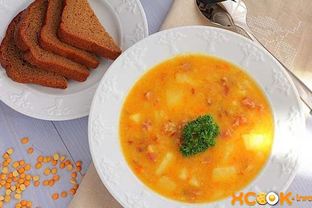 Гороховый суп с копчеными ребрышками