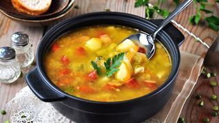 Гороховый суп с охотничьими колбасками