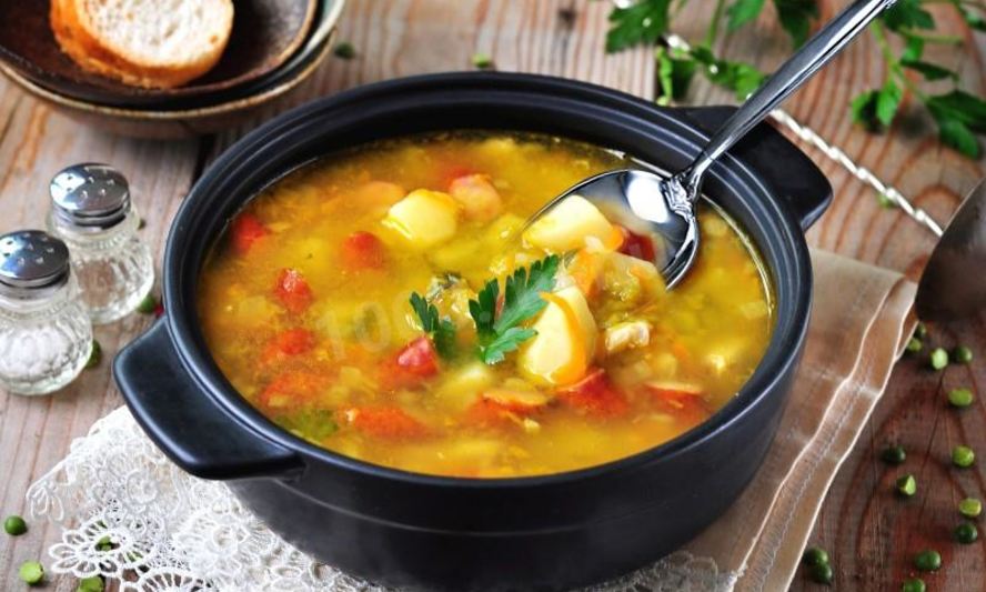 Рецепт горохового супа с охотничьими колбасками