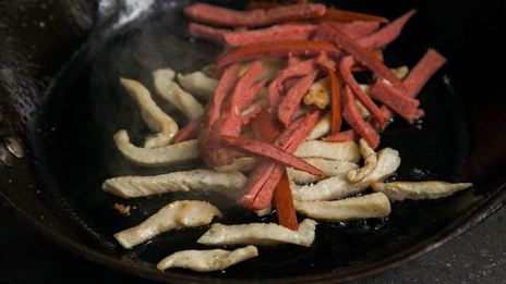 гороховый суп в хлебе