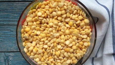 наваристый гороховый суп с уткой в хлебном горшочке