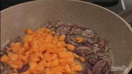 очень вкусный гороховый суп с копчеными ребрышками