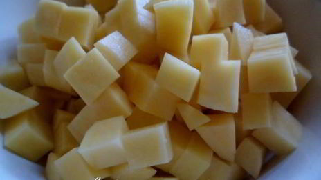 суп гороховый с охотничьими колбасками