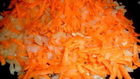 суп гороховый с охотничьими колбасками