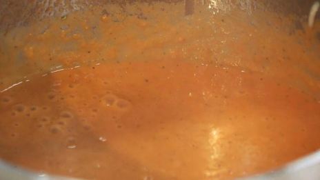 картофельный суп с килькой в томатном соусе