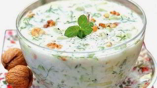 Болгарский суп Таратор с грецкими орехами