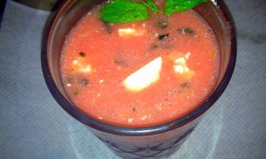 Рецепт холодного арбузного супа с сыром фета