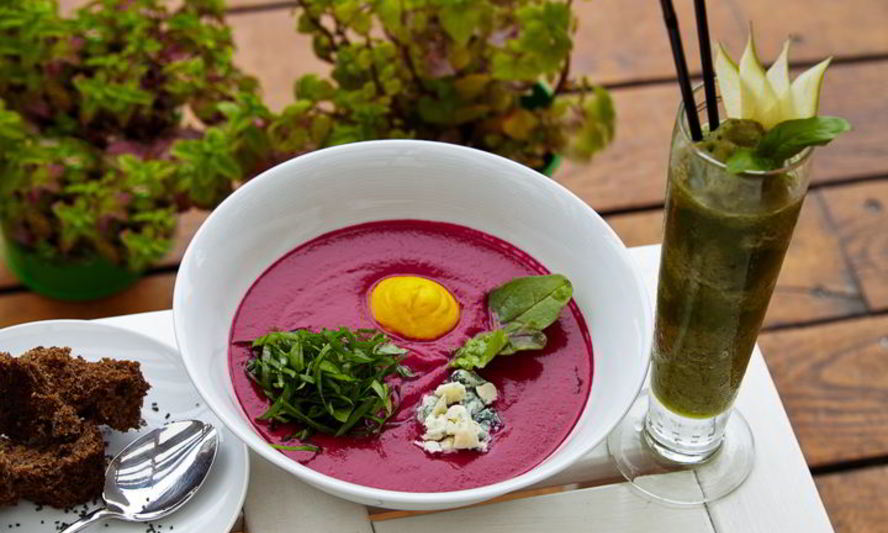 Рецепт холодного крема-супа из свеклы с щавелем