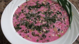 Свекольник на кефире классический холодный суп