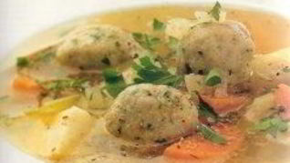Куриный суп с кнедликами