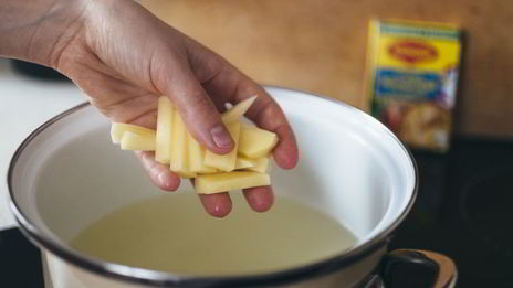 куриный суп с заварными клецками