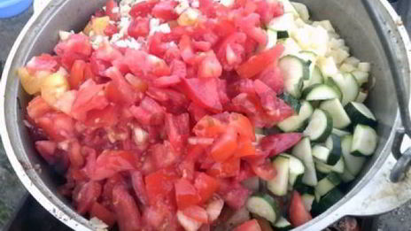 лагман на костре в казане