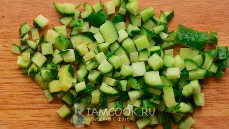 окрошка на майонезе с колбасой