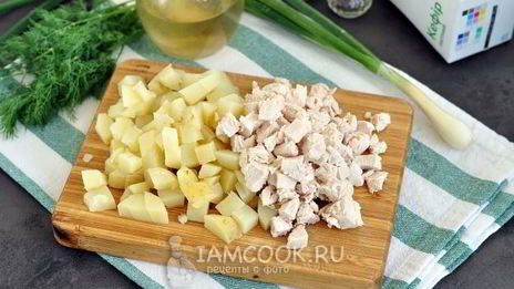 окрошка с куриной грудкой