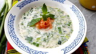 Окрошка с малосольной семгой