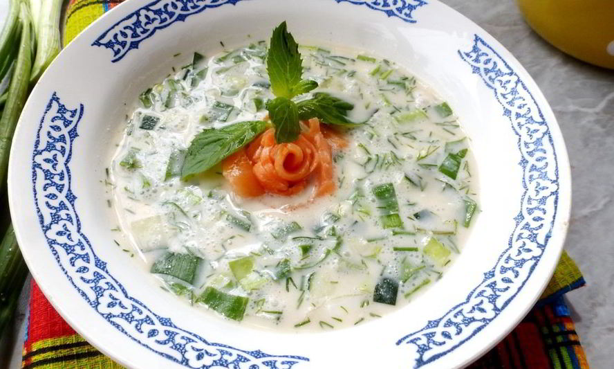 Рецепт окрошки с малосольной семгой