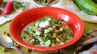 Окрошка с зеленым горошком