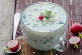 Вегетарианская окрошка на кефире