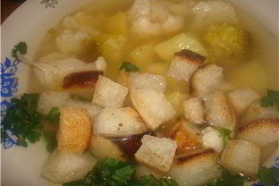 Густой супчик с овощами и крутонами