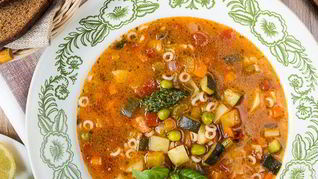 Минестроне с песто