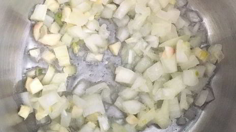 минестроне с рисом и песто из руколы