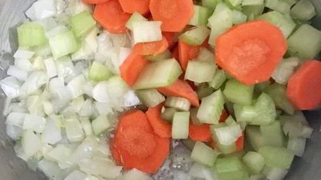 минестроне с рисом и песто из руколы